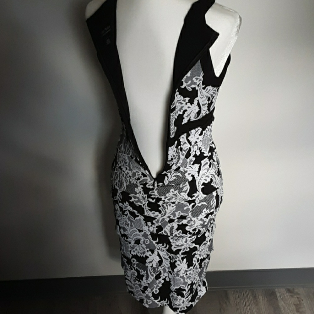 Dress - Picture 5 of 5